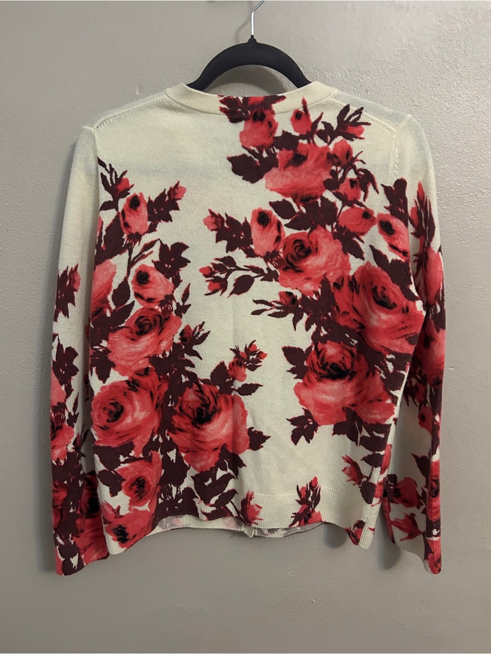 Talbots cashmere Red Floral  Cream Cardigan - Picture 2 of 3